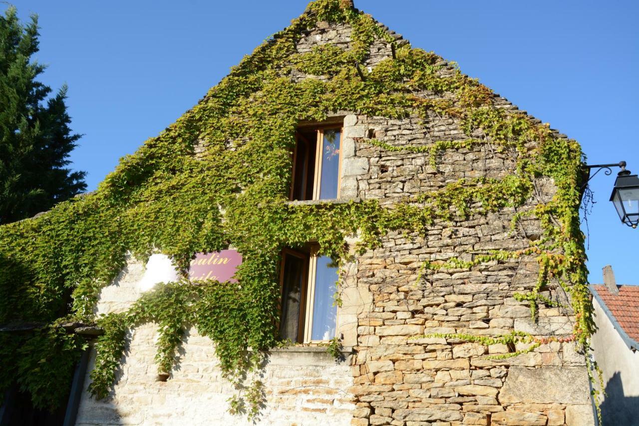 Le Moulin A Huile Bed and Breakfast Vailhourles Eksteriør billede